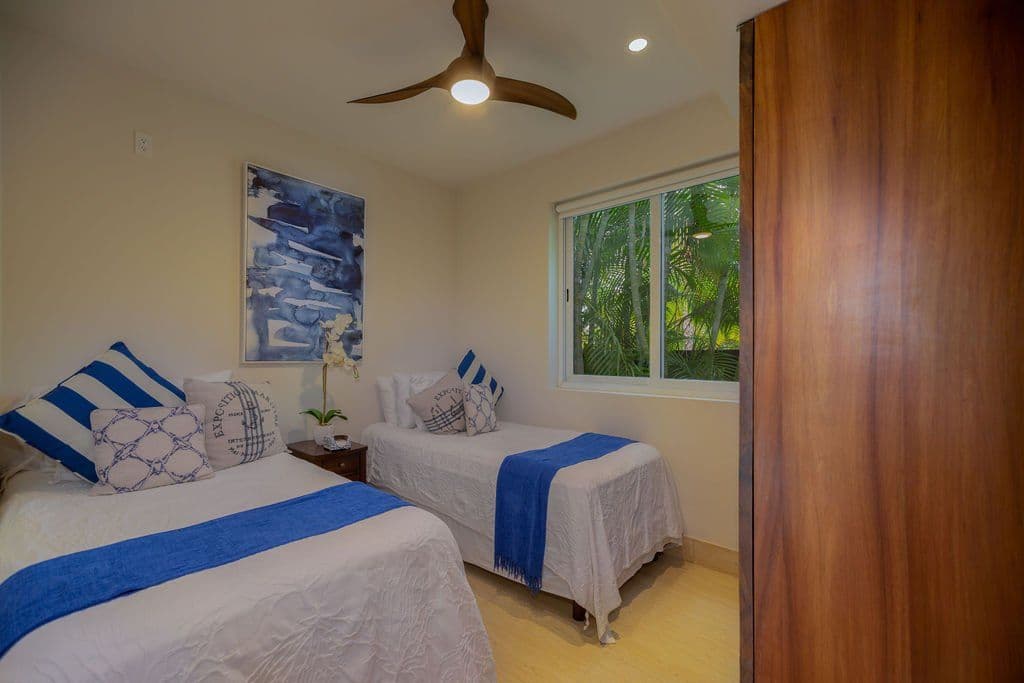 Service Bedroom